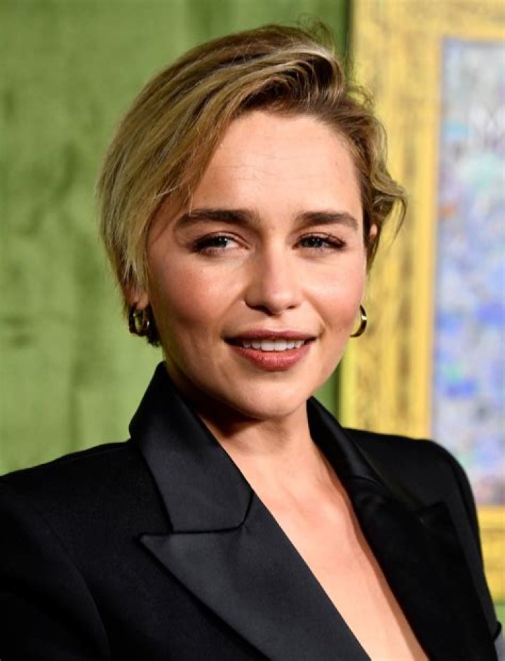 Alex Clarke Biography, Age, Height, Husband, Net Worth, Family