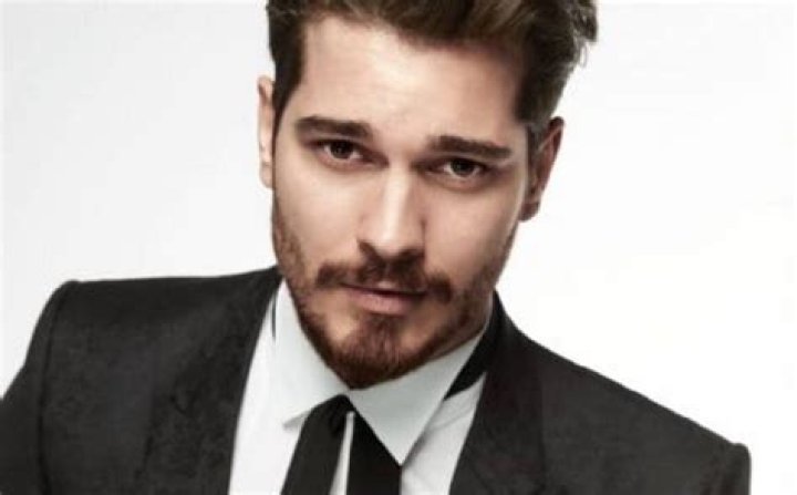 Çagatay Ulusoy Biography, Age, Height, Wife, Net Worth, Family