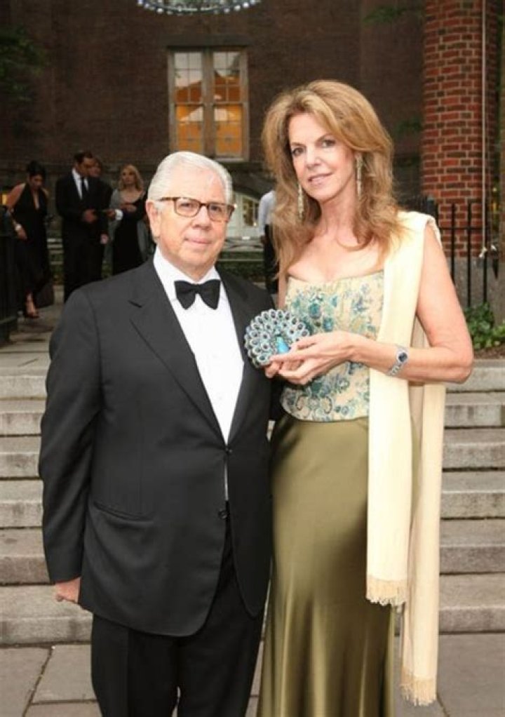 Carl Bernstein Biography, Age, Height, Wife, Net Worth, Family