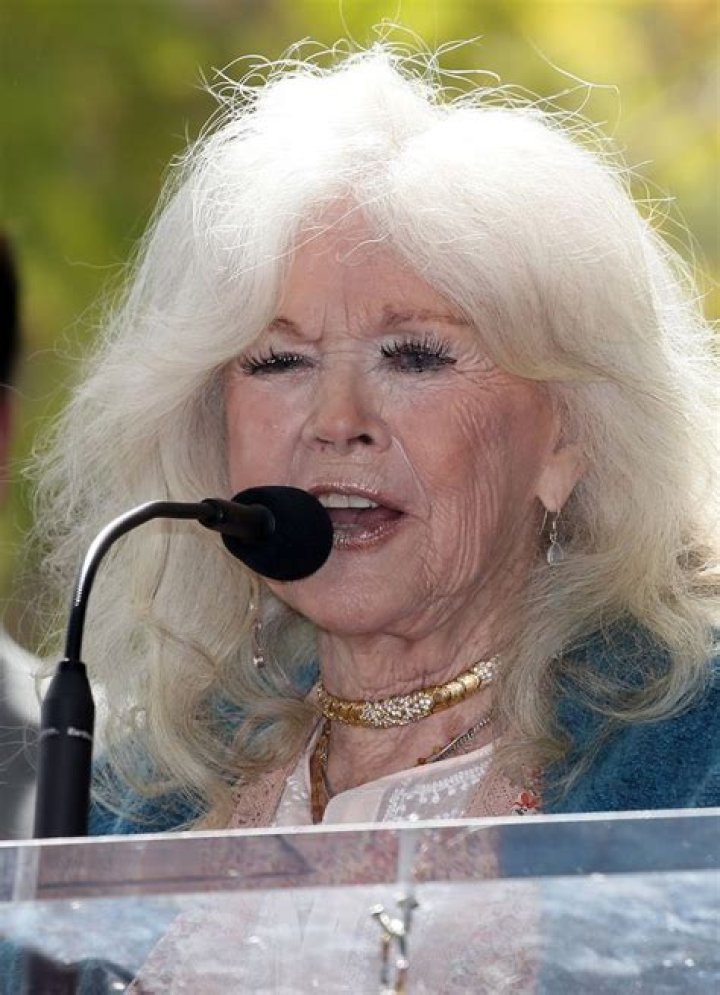 Connie Stevens Biography, Age, Height, Husband, Net Worth, Family