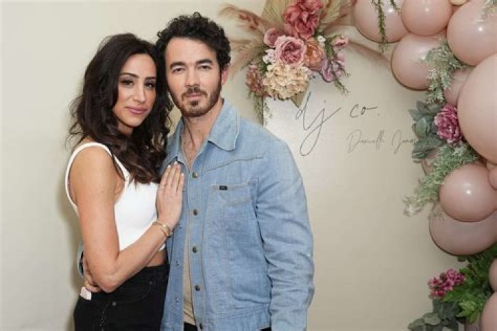 Danielle Jonas Biography, Age, Height, Husband, Net Worth, Family