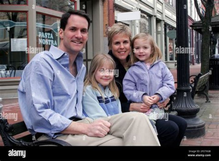 Jim Himes Biography, Age, Height, Wife, Net Worth, Family