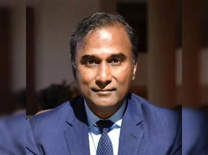 Shiva Ayyadurai Biography, Age, Height, Wife, Net Worth, Family