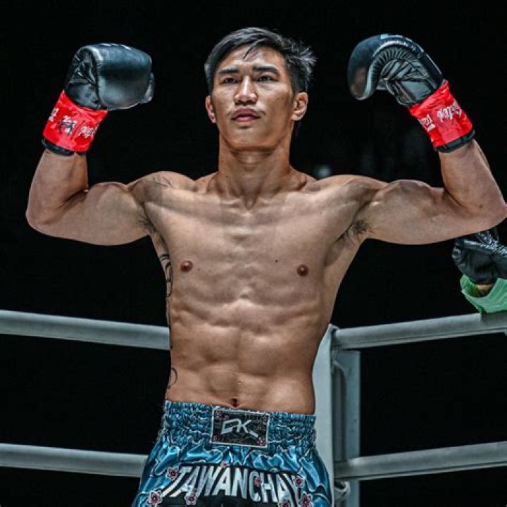 Tawanchai PK Saenchaimuaythaigym Biography, Age, Height, Wife, Net Worth, Family