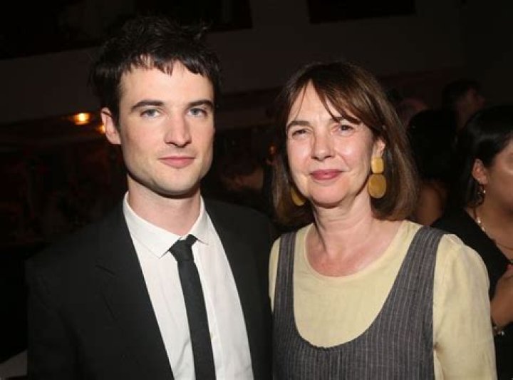 Tom Sturridge Biography, Age, Height, Wife, Net Worth, Family
