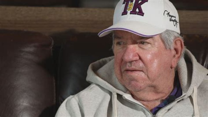Tommy Kramer Biography, Age, Height, Wife, Net Worth, Family