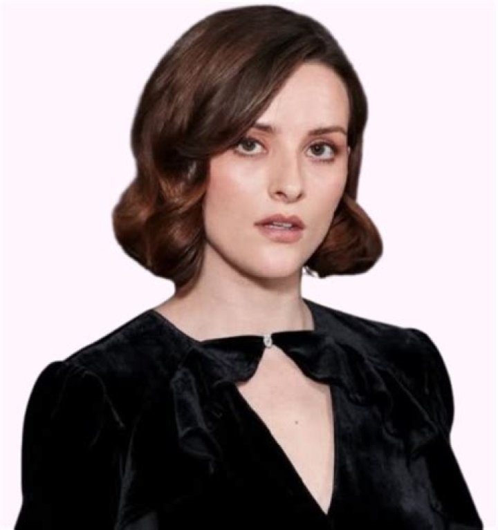 Wednesday Mourning Biography, Age, Height, Husband, Net Worth, Family
