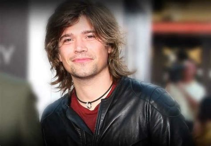 Zac Hanson Biography, Age, Height, Wife, Net Worth, Family